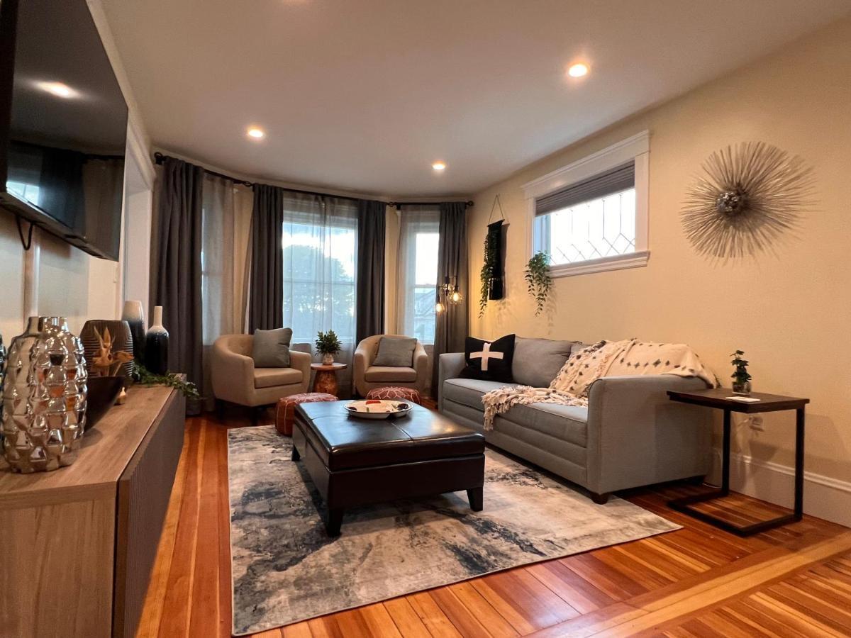 Your Boston Retreat - Great Porches - 2/Br Sleep 6 Everett Extérieur photo